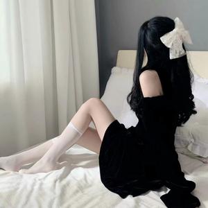 妻与妈妈的巨乳
